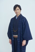 高橋光臣扮する設楽桐史郎。  (c)「初めましてこんにちは、離婚してください」製作委員会・MBS