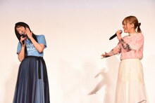 悦ネエとリーのあるシーンを再現する雨宮天、高橋李依。