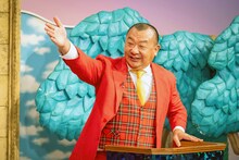 矢栗仁役を演じるTKOの木下隆行。