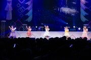 左から石井あみ、Machico、吉武千颯、北川理恵、後本萌葉。