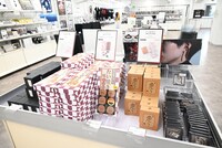 「東京喰種EX.（イーエックス）」の物販。