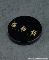 グッドスマイルカンパニー公式ショップの購入特典に用意された「特製丸台座」。