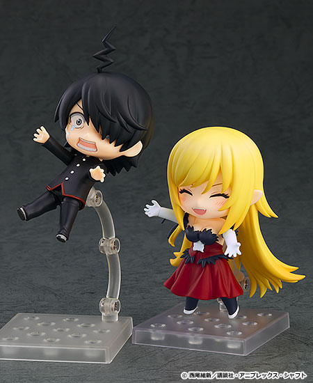 左から「ねんどろいど 阿良々木暦」、「ねんどろいど キスショット・アセロラオリオン・ハートアンダーブレード」。