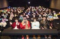 左から寺島惇太、DJ KOO（TRF）、五十嵐雅、菱田正和総監督。