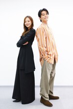 ドラマ「デスゲームで待ってる」に出演している、（左から）梅澤美波、日向亘。