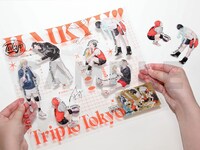 「ハイキュー!!」の描き下ろしイラストを使用したキャラクタークリアカード。(c)古舘春一／集英社