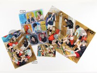「ハイキュー!!」の描き下ろしイラストを使用した「ポストカード・A4クリアファイル・A3クリアポスター3点セット」。(c)古舘春一／集英社