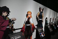「アニメ『鬼滅の刃』柱展 －そして無限城へ－」より「柱－身体」の展示エリア。(c)吾峠呼世晴／集英社・アニプレックス・ufotable