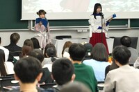 「魔王様、リトライ！R」生アフレコの様子。