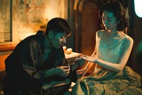 映画「雨の中の慾情」より。