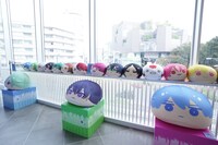 ハラカドに登場した「おまんじゅうにぎにぎマスコット10th Birthday Party POP UP SHOP」の展示の様子。