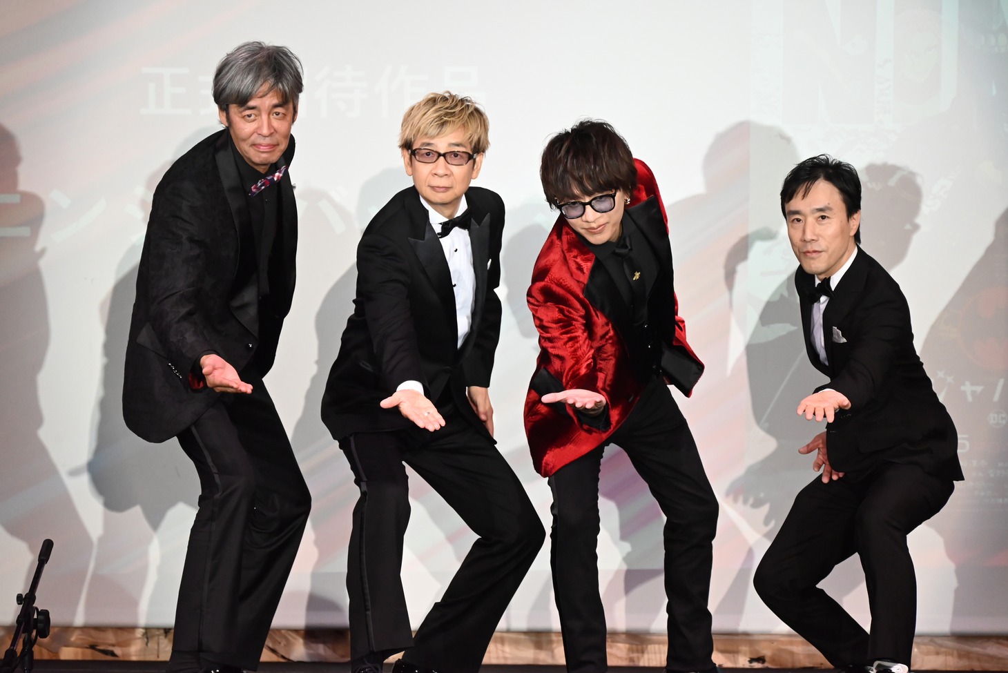 「ニンジャバットマン」より、左から音響監督の岩浪美和、バットマン役の山寺宏一、音楽の菅野祐悟、里見哲郎プロデューサー。