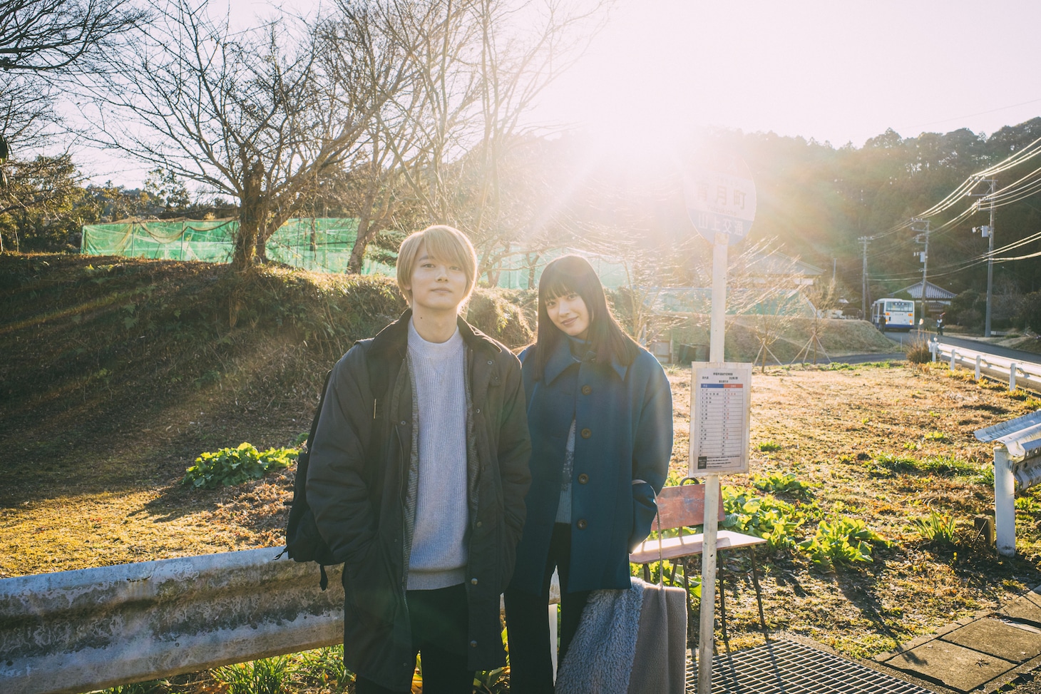 実写版「【推しの子】」のメイキング写真。左からアクア役の櫻井海音、黒川あかね役の茅島みずき。
