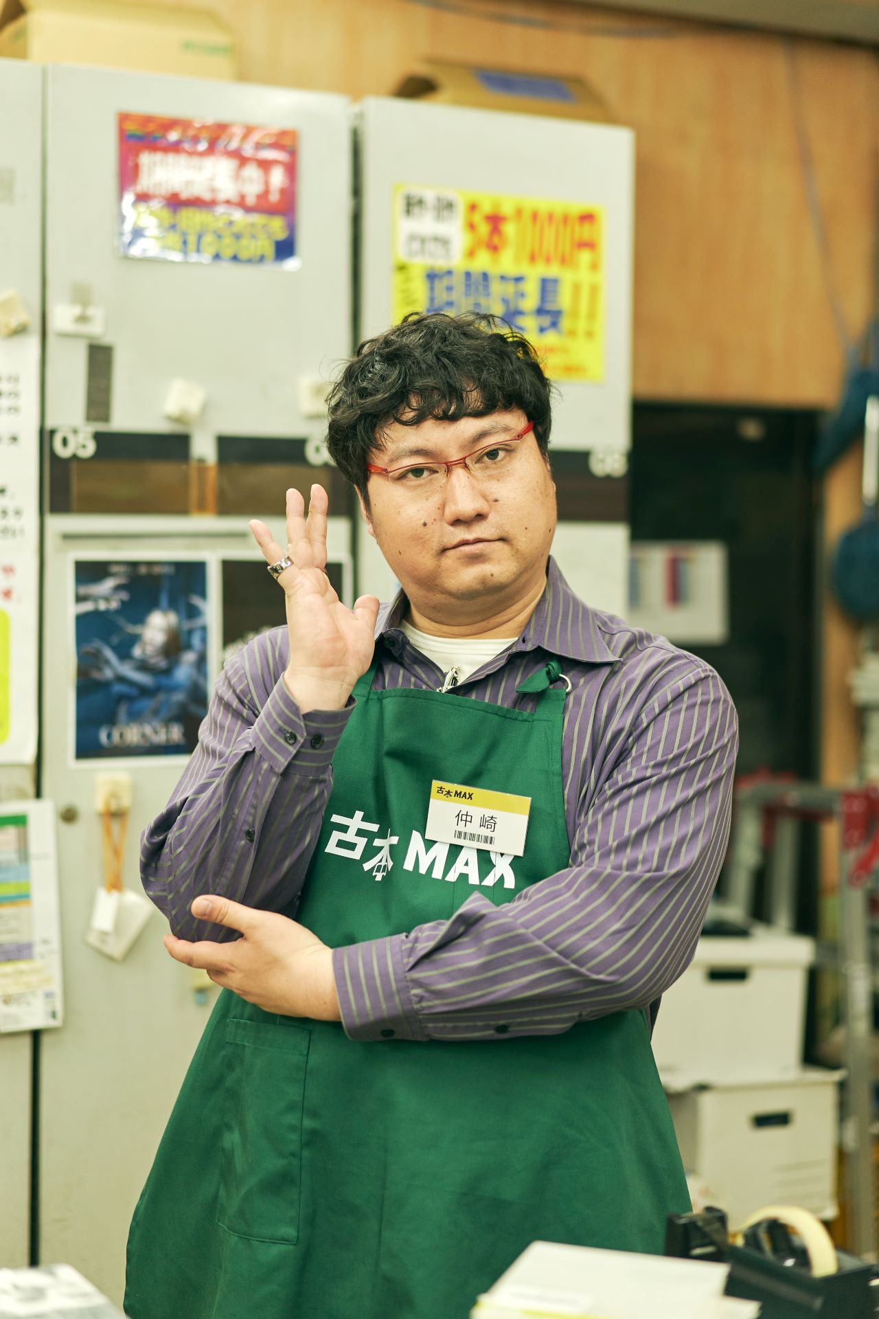 兎（ロングコートダディ）演じる仲崎。 (c)石黒正数・徳間書店／映画『ネムルバカ』製作委員会