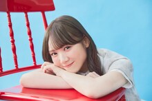コミックナタリーに登場する田村真佑（乃木坂46）。