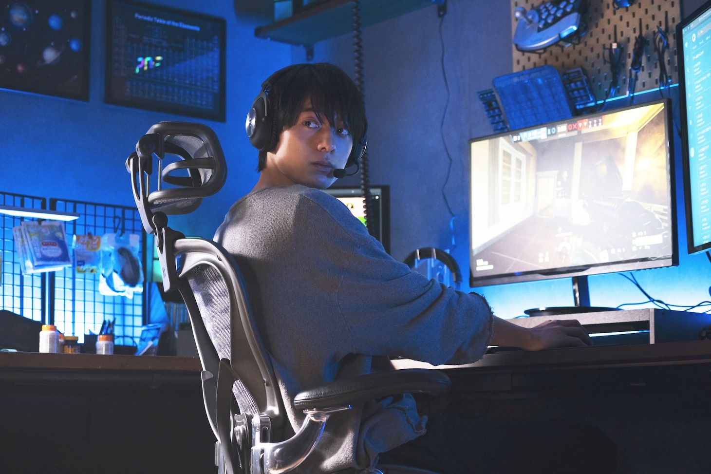 映画「山田くんとLv999の恋をする」より。