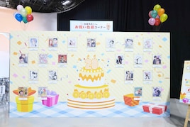 シーモア20周年のリアルイベントにぱーてぃーちゃん　制服姿で元気にマンガをプレゼン