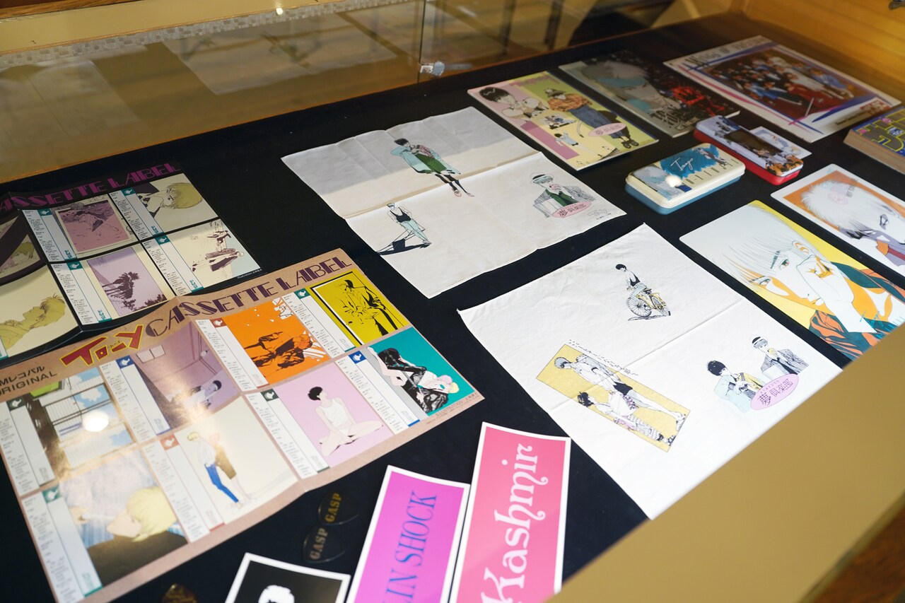上條淳士の個展に展示品としてグッズを提供、コレクター3名に話