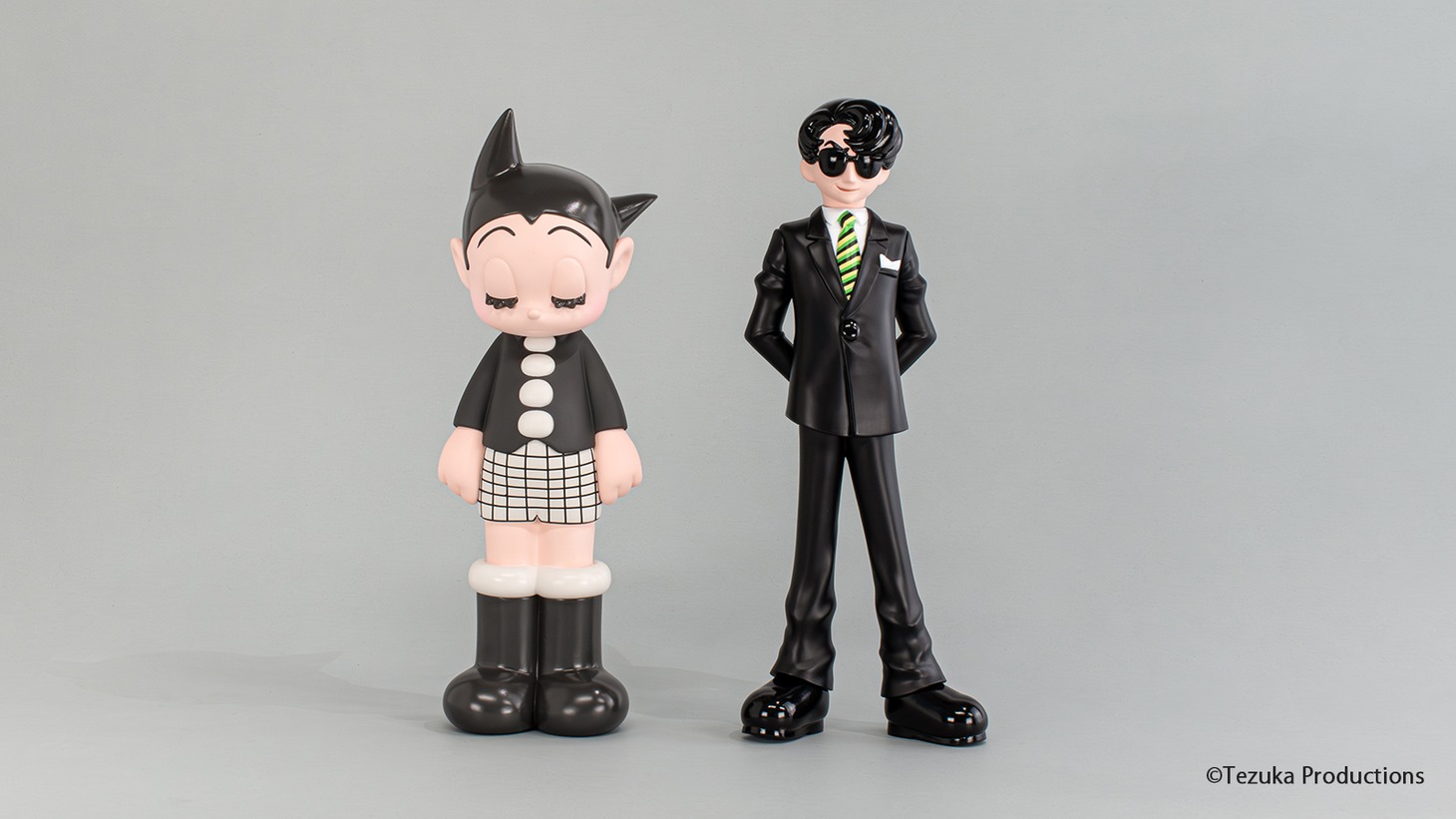 左から「手塚治虫キャラクターズ Sofvi Collection 001 アトム大使」、「手塚治虫キャラクターズ Sofvi Collection 002 ロック（間久部緑郎）」。