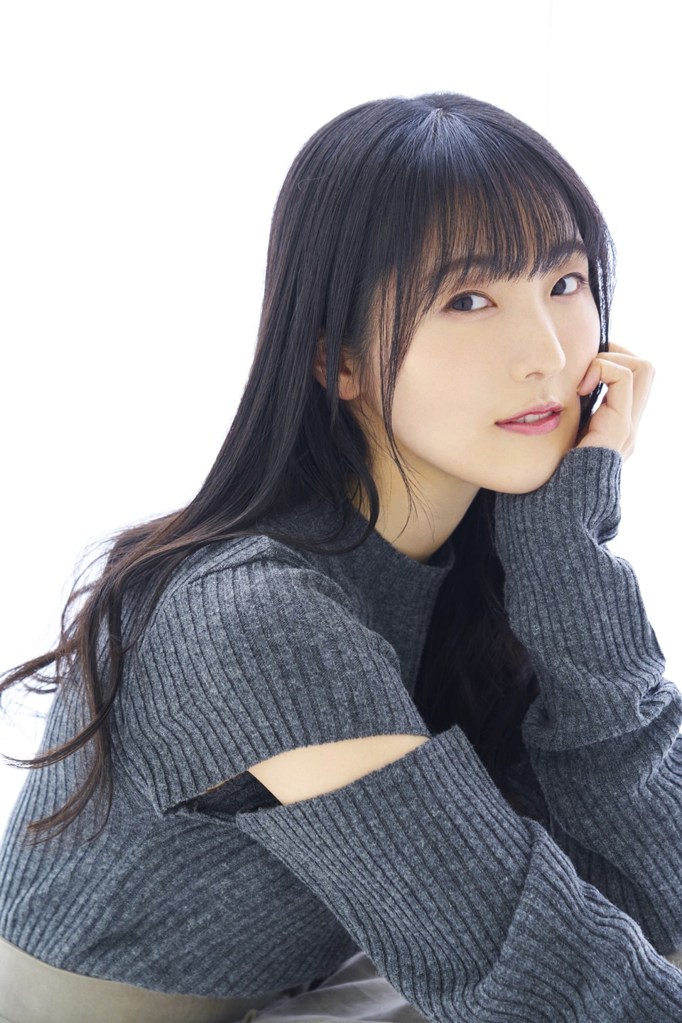 石川由依