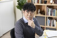 山口森広演じる吉田正雄。