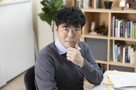 山口森広演じる吉田正雄。