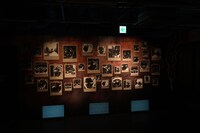 「ムヒョとロージーの魔法律相談事務所 原画展」より。