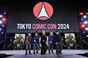 「東京コミコン 2024」内の「ニンジャバットマン対ヤクザリーグ」ワールドプレミアより。左から高木真司監督、水崎淳平監督、山寺宏一、中島かずき、岡崎能士。