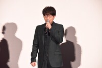 黒木瞳にお願いされてセリフを披露する豊永利行。