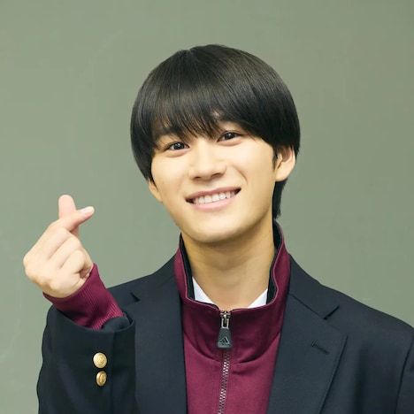 嶋崎斗亜（Lil かんさい）扮する姫ノ宮レイ。