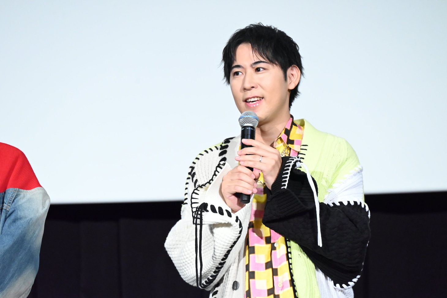 白井悠介