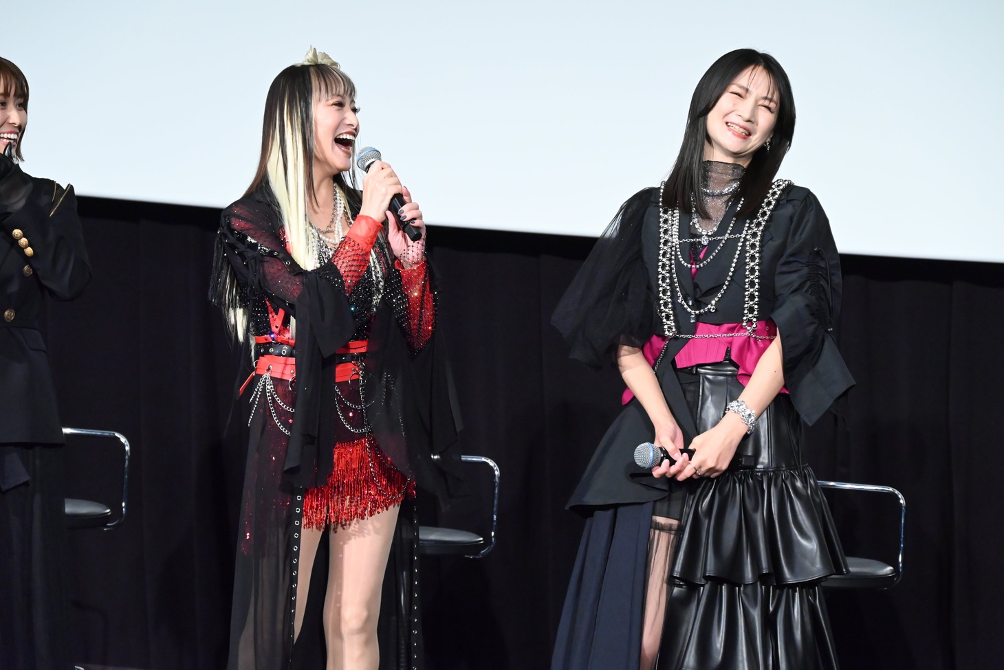 左からたかはし智秋、小林ゆう。