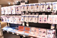 物販コーナーより。