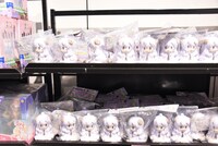 物販コーナーより。