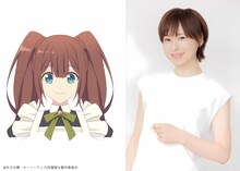 リーナのキャラクタービジュアル（左）と徳井青空（右）。リーナはパルナコルタ王国でのフィリアのメイド兼護衛。1人でなんでもこなしてしまうフィリアを目いっぱいお世話して甘やかしている。元気で明るく、フィリアのよき話し相手にもなっている。