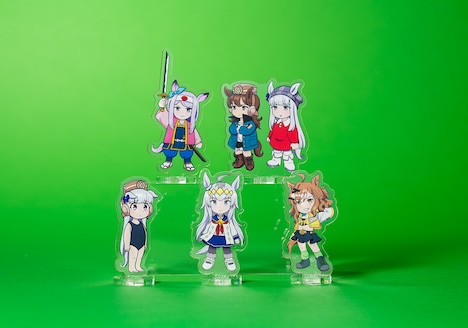 「ウマ娘 ピスピス☆スピスピ ゴルシちゃん」3巻の特装版に付属する5種のアクリルスタンド。