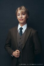 橋本真一扮するジョン・H・ワトソン。