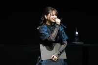 出雲風子役の佳原萌枝。