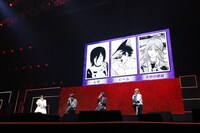 「チェンソーマン」ステージイベントの様子。左から天使の悪魔役の内田真礼、早川アキ役の坂田将吾、デンジ役の戸谷菊之介、パワー役のファイルーズあい。 (c) SHUEISHA Inc. All rights reserved.