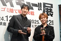「『劇場版ハイキュー!! ゴミ捨て場の決戦』展」の会見に登場した柳田将洋選手（左）、村瀬歩（右）。