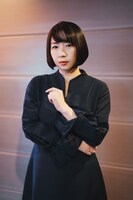 酒井若菜扮する叶美琴。