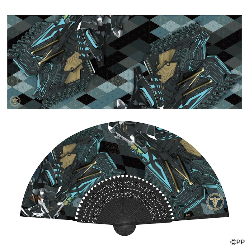 上から「『劇場版 PSYCHO-PASS サイコパス PROVIDENCE』和柄ストール ドミネーター Edition」、「『劇場版 PSYCHO-PASS サイコパス PROVIDENCE』扇子 ドミネーター Edition」。