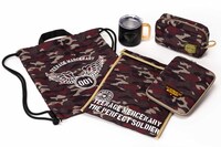 「入学傭兵」ナップサック、PCケース、ガジェットポーチ、ポーチ、マグカップ。