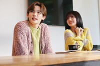 映画「山田くんとLv999の恋をする」の場面写真。