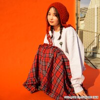 「魔法陣グルグル 刺繍スウェット」着用イメージ