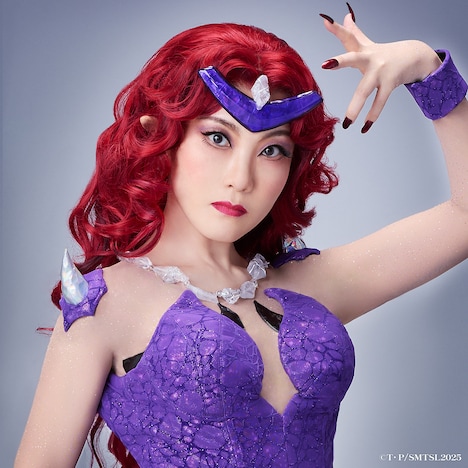 岡村さやか扮するクイン・ベリル。