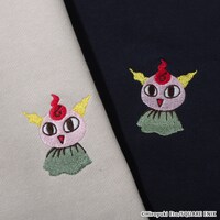 「魔法陣グルグル 刺繍スウェット」ギップルの刺繍。