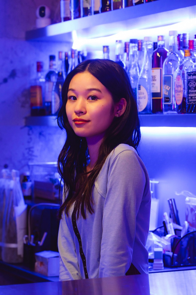 森田想演じる康子。 (c)「アポロの歌」製作委員会・MBS