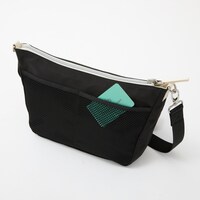 「劇場版 忍たま乱太郎 ドクタケ忍者隊最強の軍師」をモチーフにしたボディバッグ。