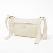 「劇場版 忍たま乱太郎 ドクタケ忍者隊最強の軍師」をモチーフにしたボディバッグ。